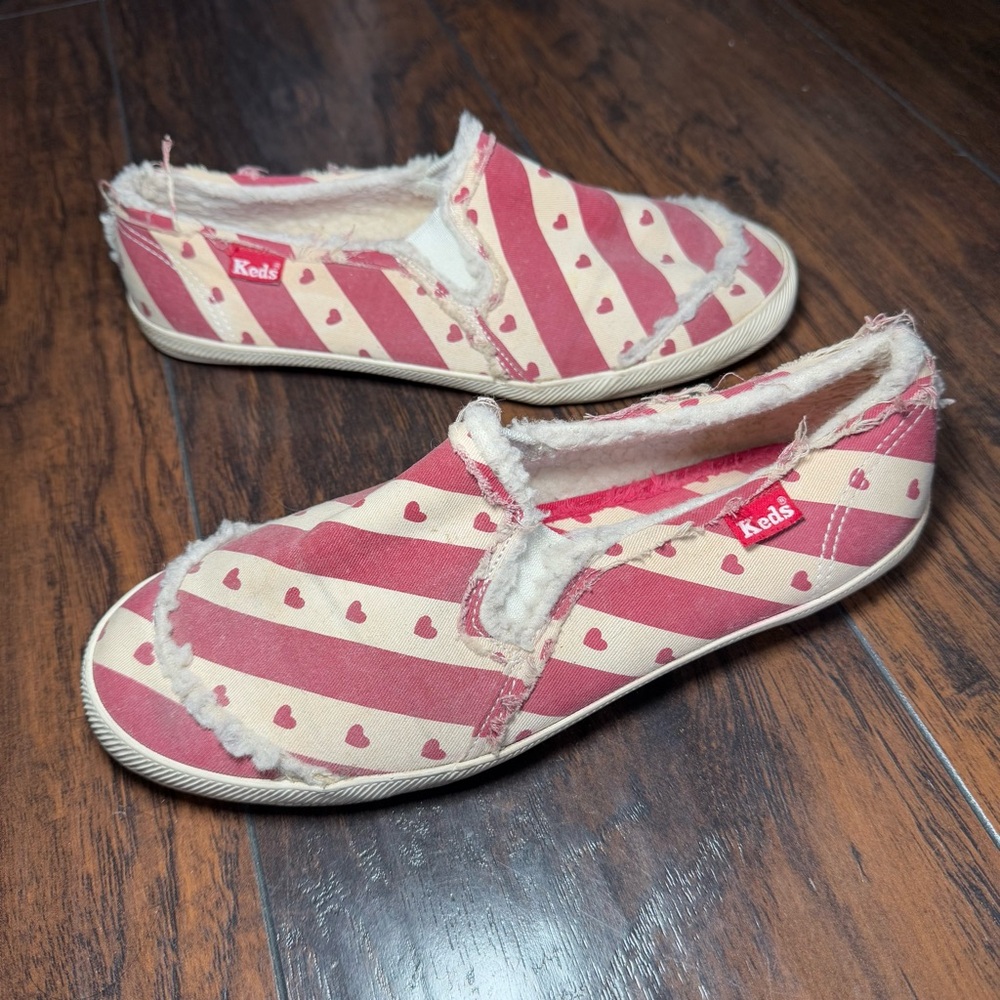 Keds Heart Valentine’s Day Slip on shoes